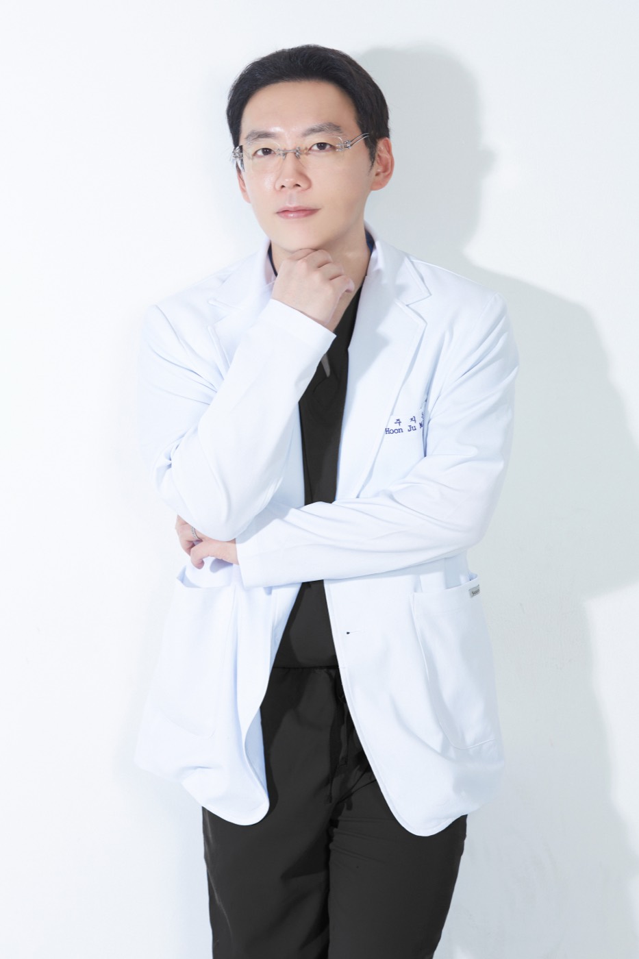 Dr. Jee Hoon Ju, International Director / Aesthetic Medicine Physician